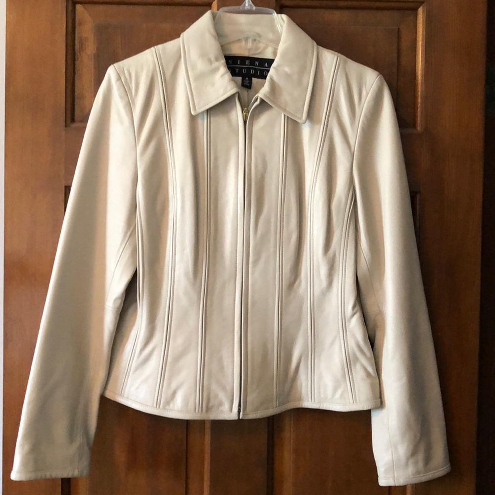 Beautiful Ivory Cream Colored Leather Jacket Sz M